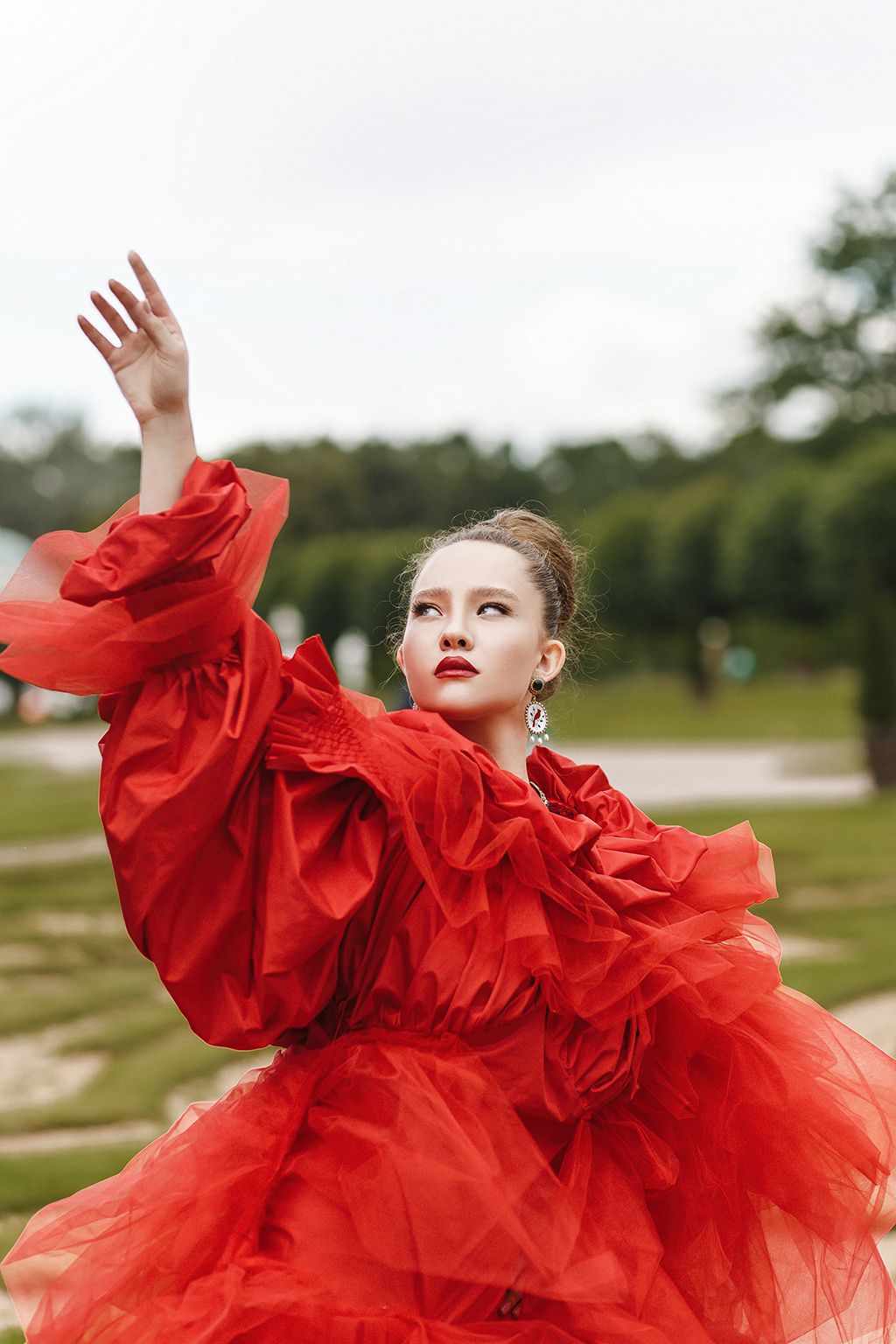 Aleksandra Kiseleva actress - Queen of roses